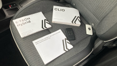 Renault Clio 1.6 E-TECH full hybrid 145 Techno 5dr Auto Hybrid Hatchback